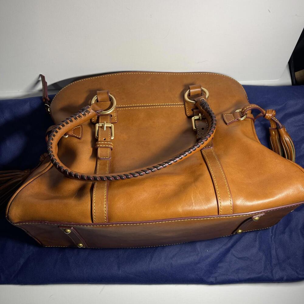 Dooney & Bourke Florentine Leather Domed Buckle Purse Satchel Natural, Dust Bag - Picture 3 of 12